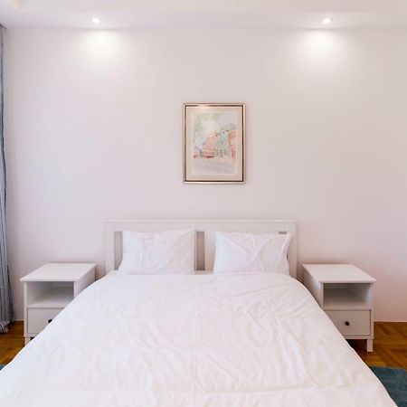 Grove Apartment + Free Parking Novi Sad Luaran gambar