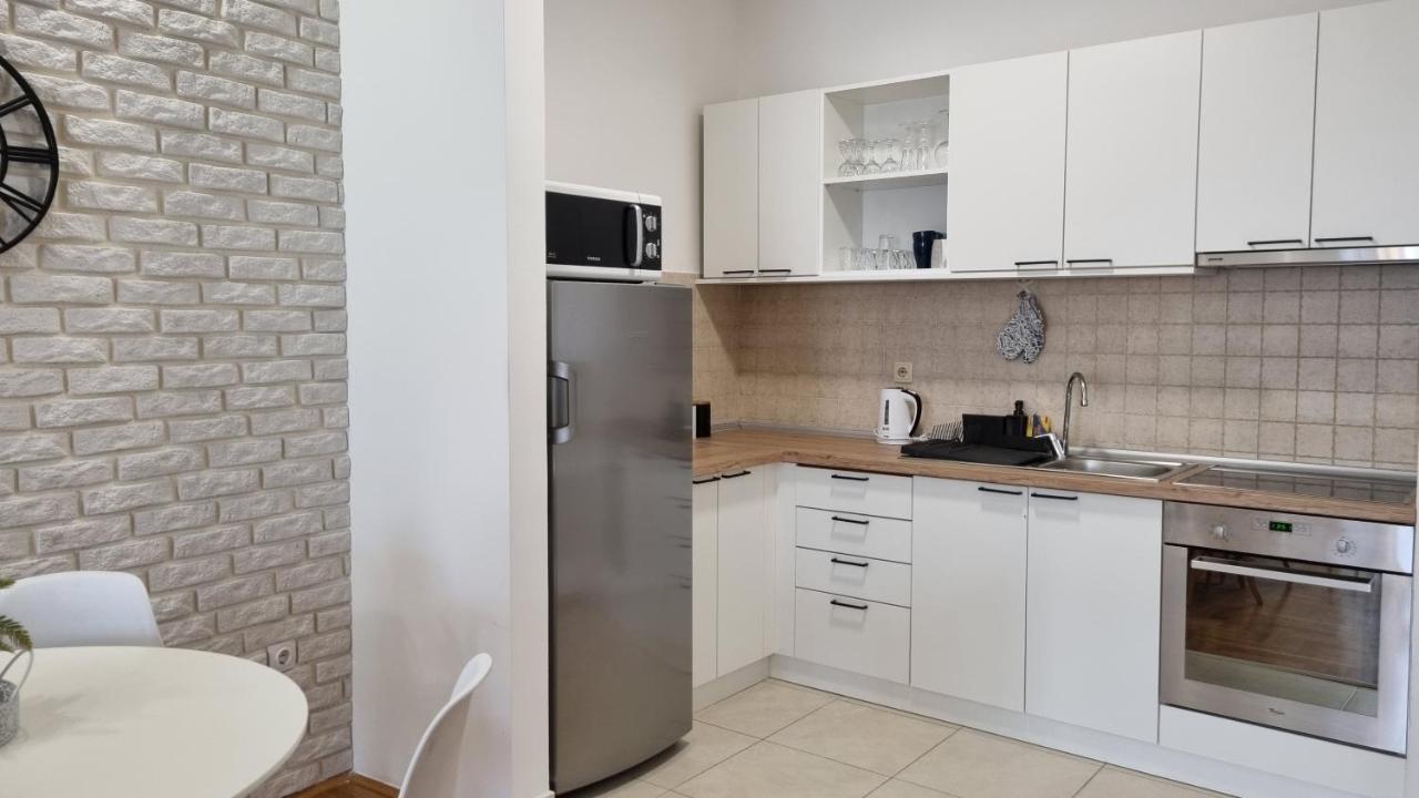 Grove Apartment + Free Parking Novi Sad Luaran gambar