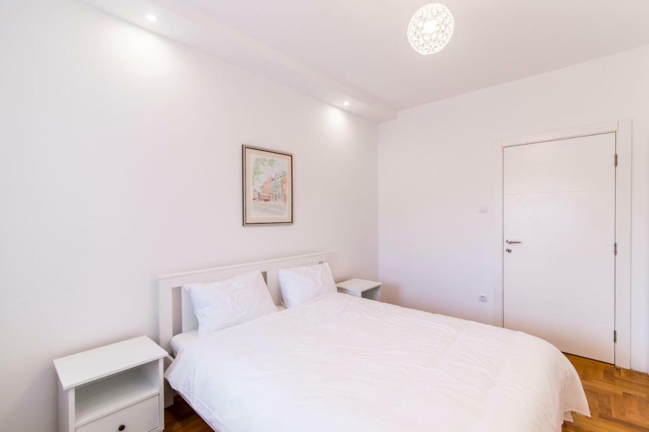 Grove Apartment + Free Parking Novi Sad Luaran gambar