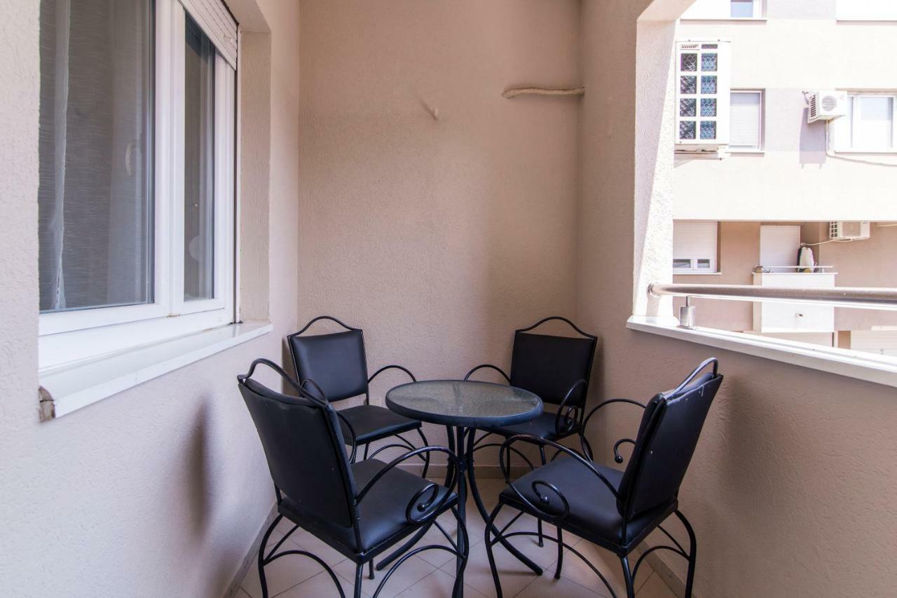 Grove Apartment + Free Parking Novi Sad Luaran gambar